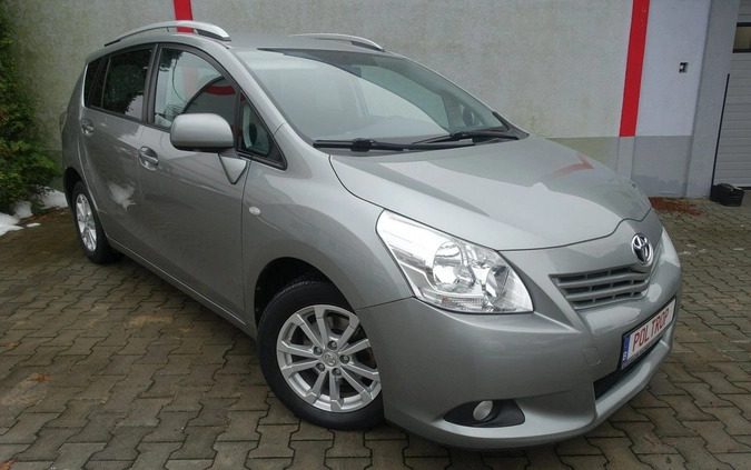 Toyota Verso cena 35900 przebieg: 127000, rok produkcji 2012 z Słupca małe 254